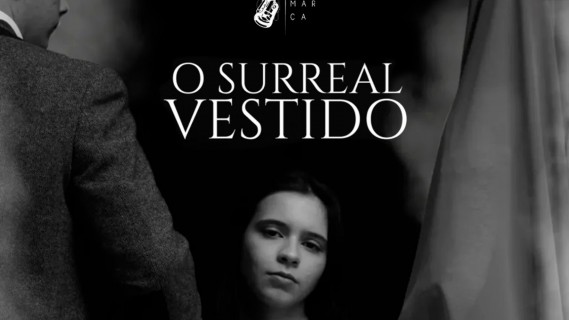 O Surreal Vestido